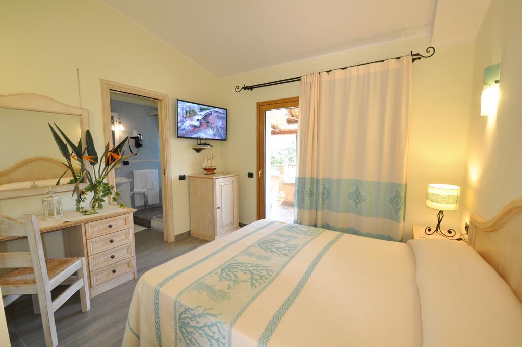 Su Giganti Hotel Villasimius Værelse billede